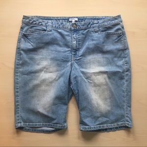 Jean Bermuda shorts size 20 fashion bug